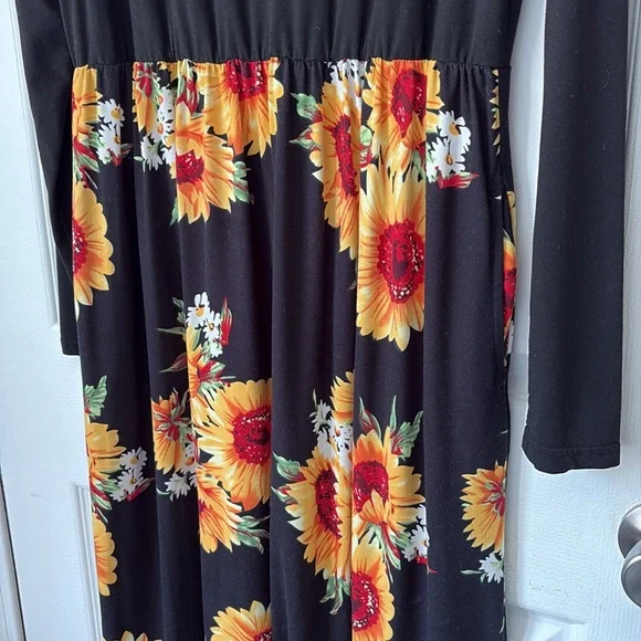 Amazon Women’s Black Sunflower Print Maxi Dress - Picture 4 of 7